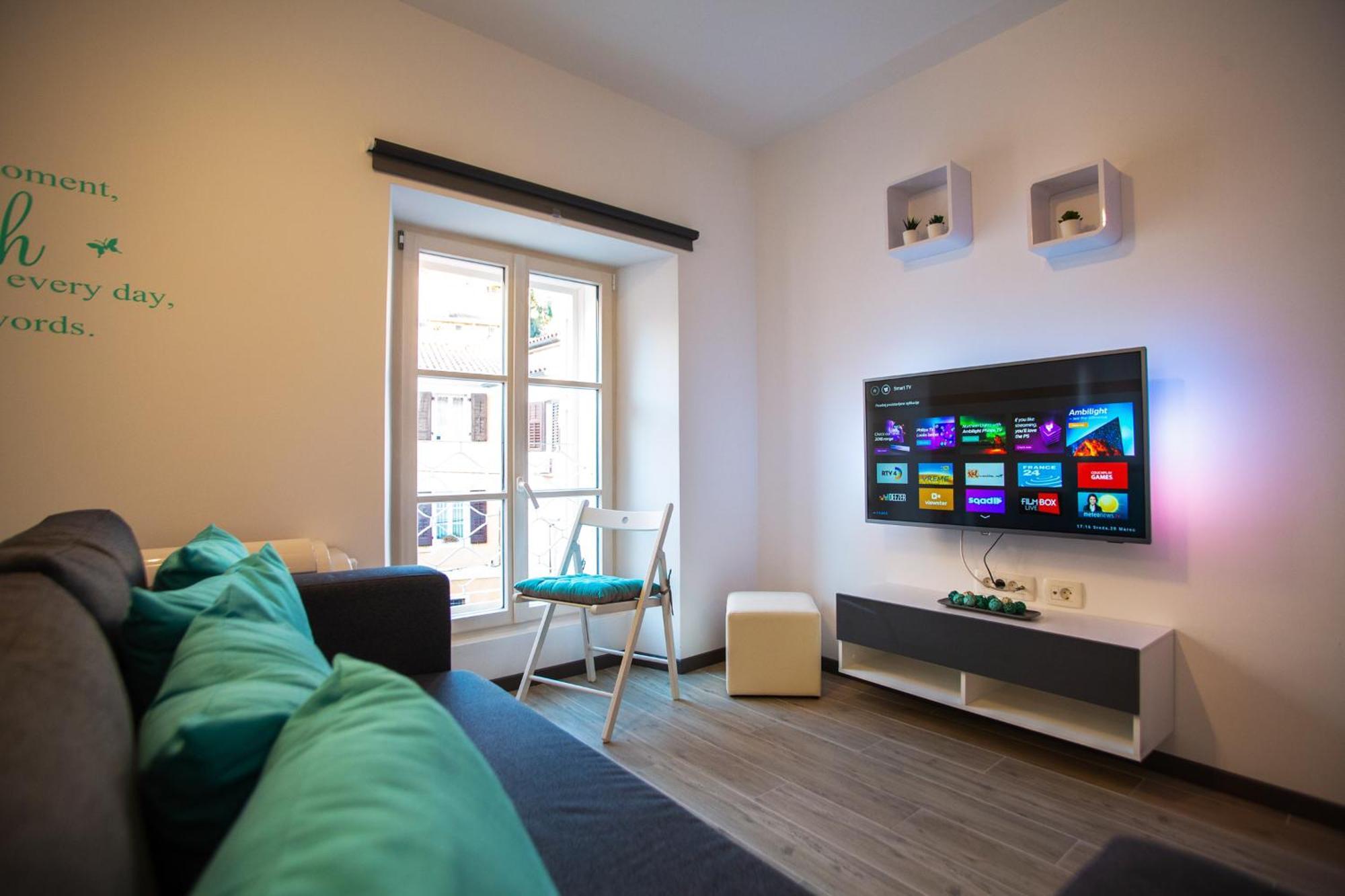 Azzurro Apartment Пиран Экстерьер фото