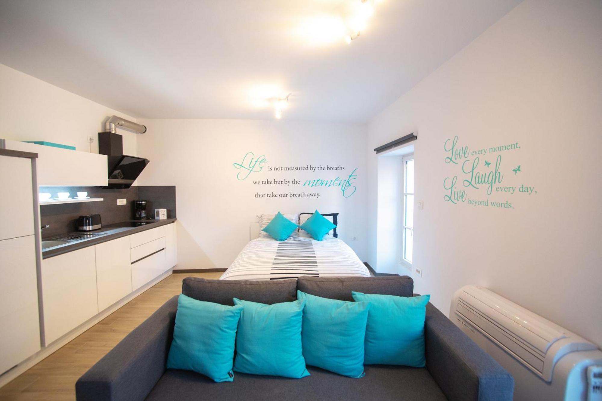 Azzurro Apartment Пиран Экстерьер фото