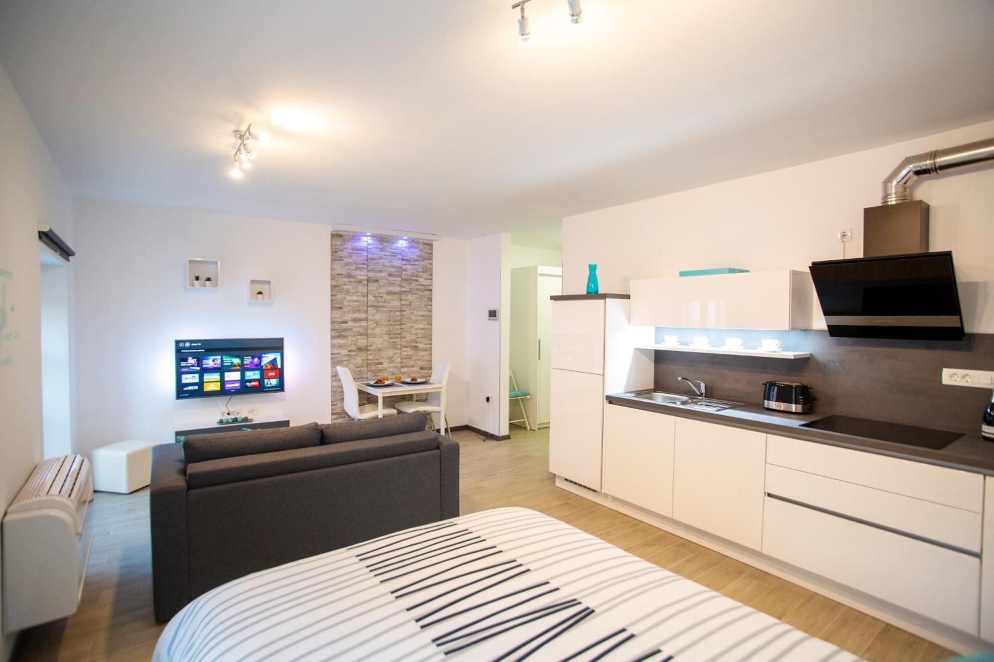 Azzurro Apartment Пиран Экстерьер фото