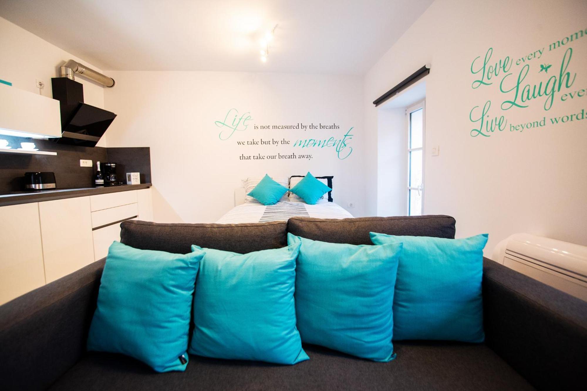 Azzurro Apartment Пиран Экстерьер фото