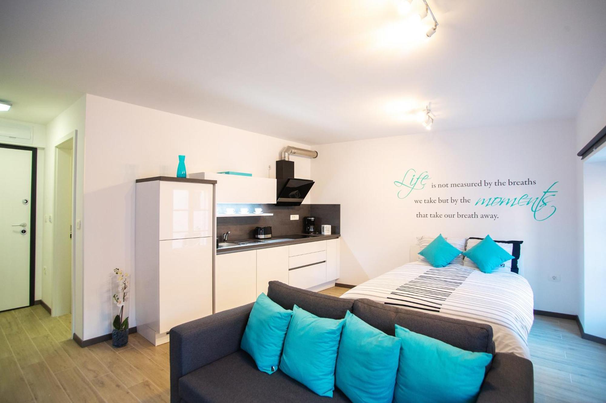 Azzurro Apartment Пиран Экстерьер фото